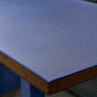 Arbetsbänksmatta–vätsketät–och-resistent-mot-kemikalier